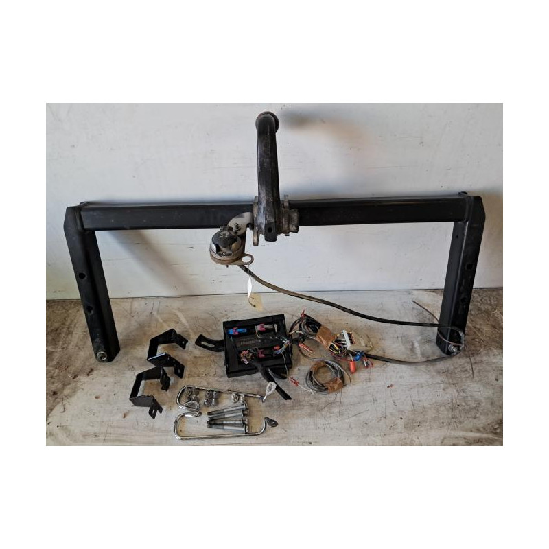 Attelage (boule de remorquage) - AUDI - Q5 1 PHASE 2