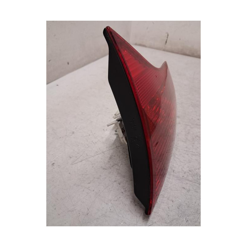 Feu arriere secondaire droit (feux) - AUDI - A4 2 AVANT PHASE 2 BREAK