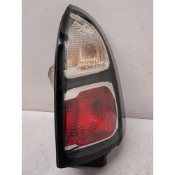 Feu arriere principal droit...