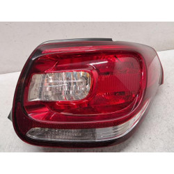 Feu arriere principal droit...