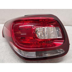 Feu arriere principal...