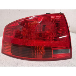 Feu arriere principal...