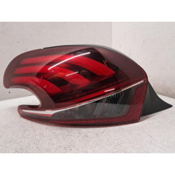 Feu arriere principal...