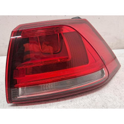 Feu arriere principal droit...