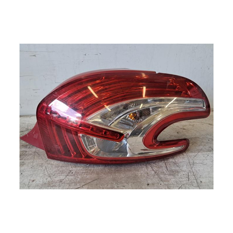 Feu arriere principal droit (feux) - PEUGEOT - 208 1 PHASE 1