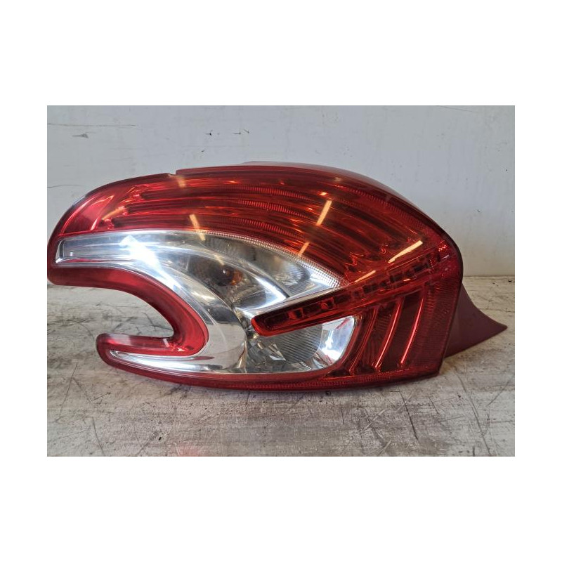 Feu arriere principal gauche (feux) - PEUGEOT - 208 1 PHASE 1