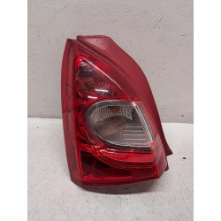 Feu arriere principal...