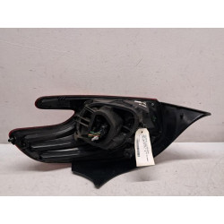 Feu arriere principal...