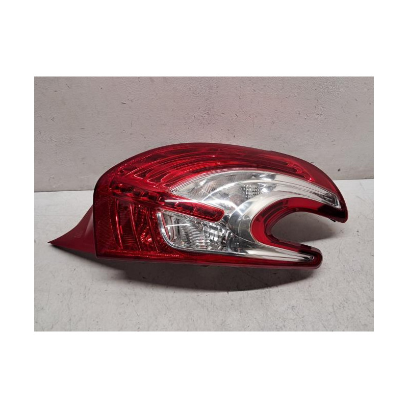 Feu arriere principal droit (feux) - PEUGEOT - 208 1 PHASE 1