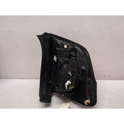 Feu arriere principal droit...