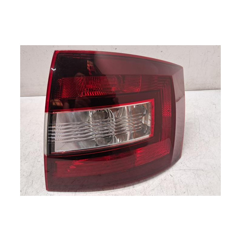 Feu arriere principal droit (feux) - SKODA - RAPID SPACEBACK PHASE 1