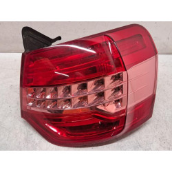 Feu arriere principal droit...