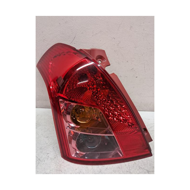 Feu arriere principal gauche (feux) - SUZUKI - SWIFT 3