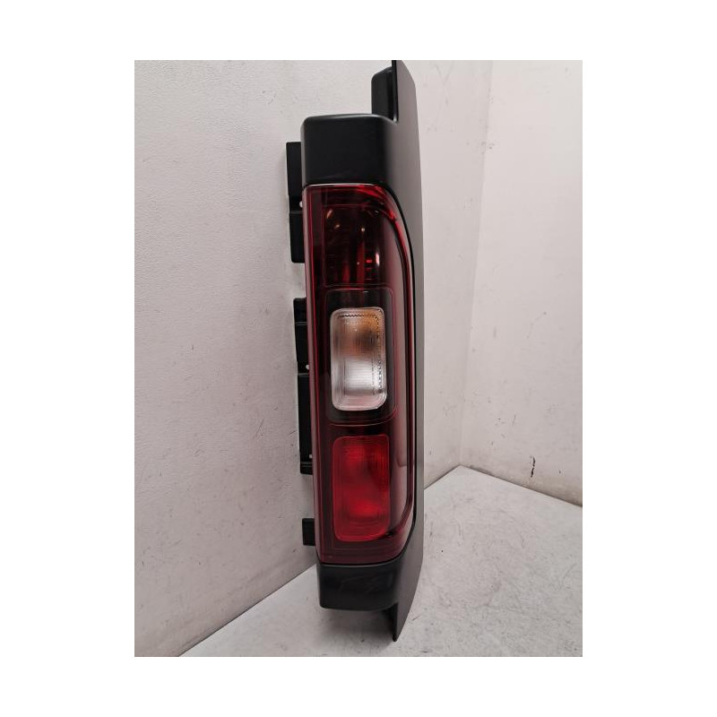Feu arriere principal droit (feux) - RENAULT - TRAFIC 3 COURT PHASE 1