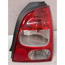 Feu arriere principal droit...