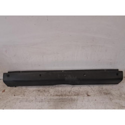 Pare chocs centrale arriere...