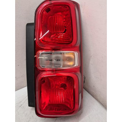 Feu arriere principal droit...