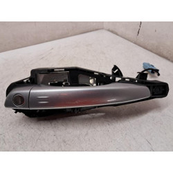 Poignee porte avant gauche...