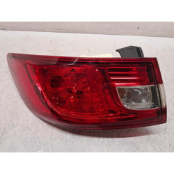 Feu arriere principal...