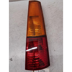 Feu arriere principal droit...