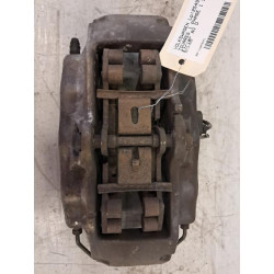 Etrier avant droit...