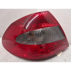 Feu arriere principal...