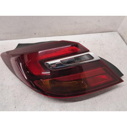 Feu arriere principal...