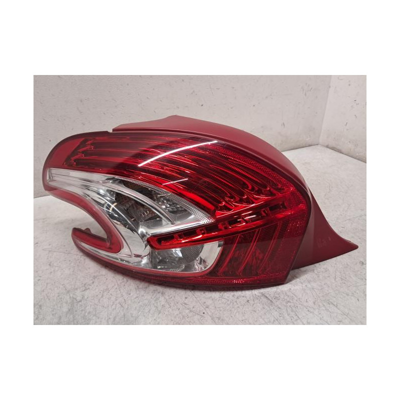Feu arriere principal gauche (feux) - PEUGEOT - 208 1 PHASE 1