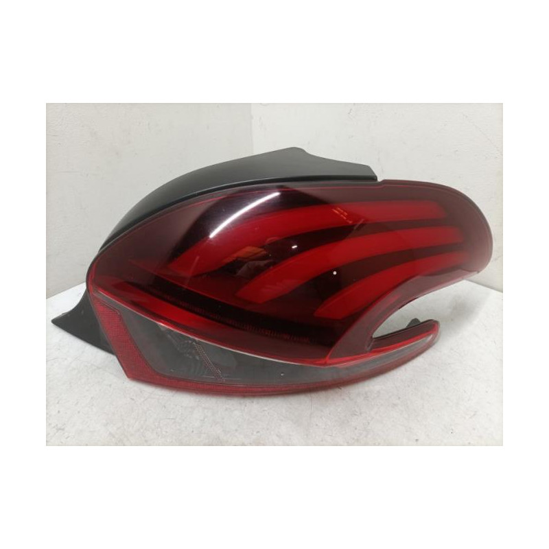 Feu arriere principal droit (feux) - PEUGEOT - 208 1 PHASE 2