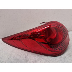 Feu arriere principal...