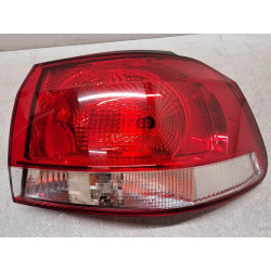 Feu arriere principal droit...