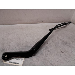 Bras essuie glace avant...