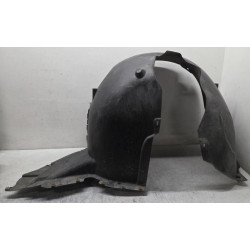 Pare boue avant droit -...
