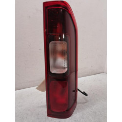 Feu arriere principal droit...