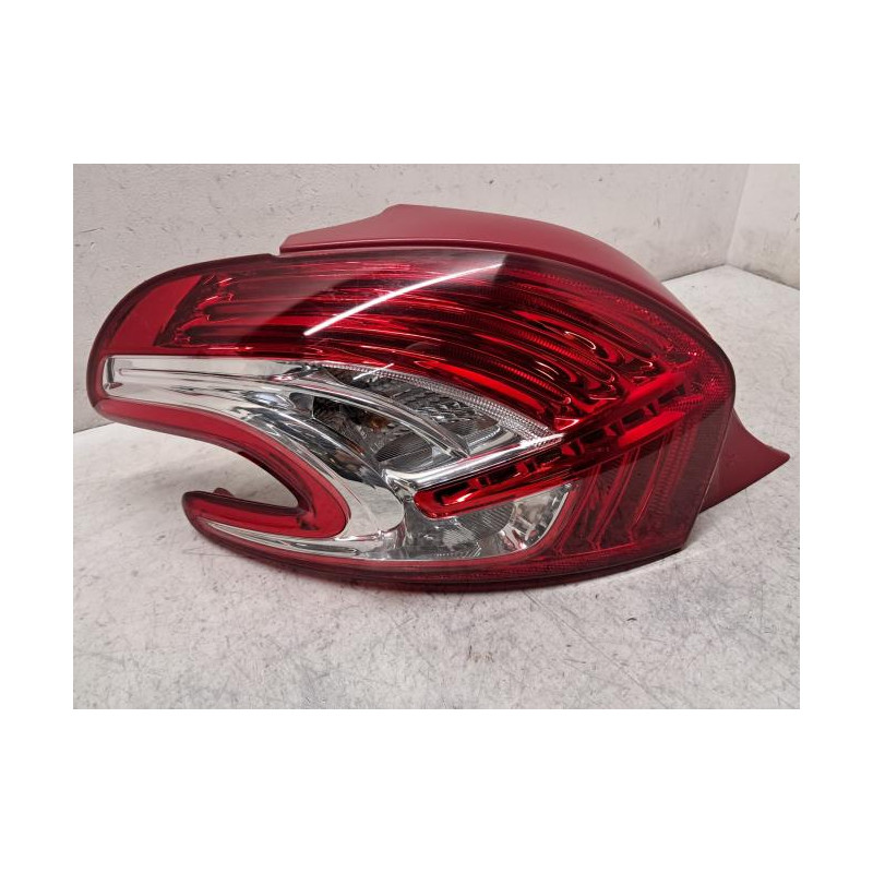 Feu arriere principal gauche (feux) - PEUGEOT - 208 1 PHASE 1