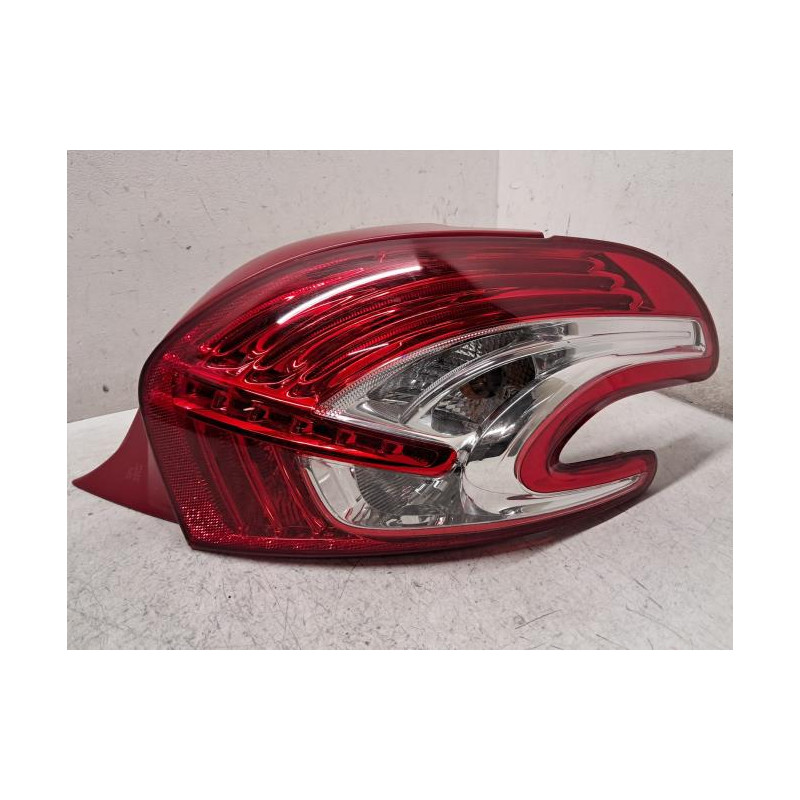 Feu arriere principal droit (feux) - PEUGEOT - 208 1 PHASE 1