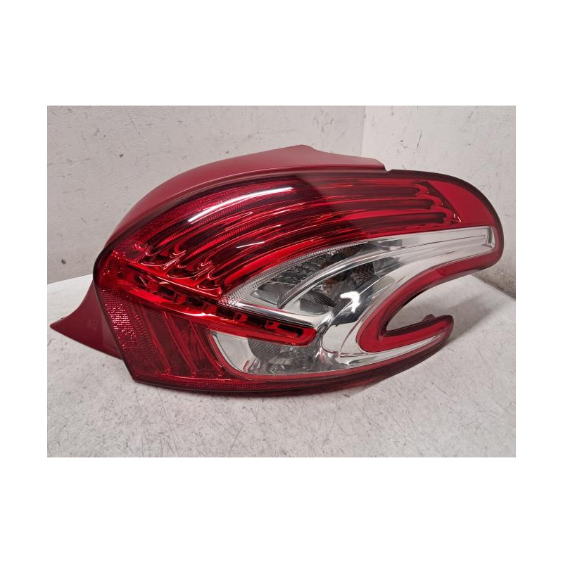 Feu arriere principal droit (feux) - PEUGEOT - 208 1 PHASE 1