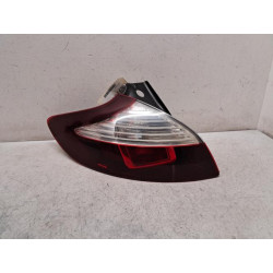 Feu arriere principal...