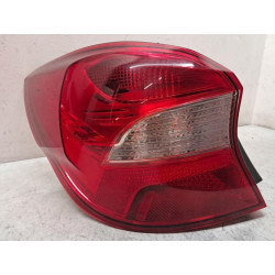 Feu arriere principal...