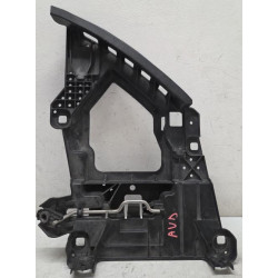 Support de phare droit...