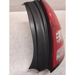 Feu arriere principal droit...