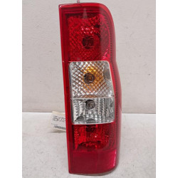 Feu arriere principal droit...