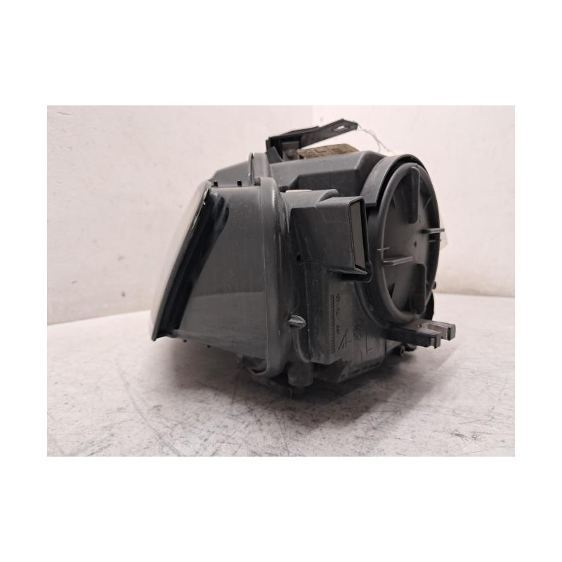 Optique avant principal gauche (feux)(phare) - AUDI - A4 3 PHASE 1