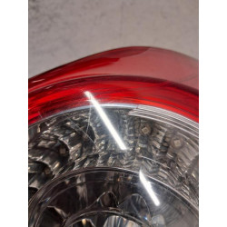 Feu arriere principal droit...