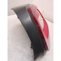 Feu arriere principal droit...