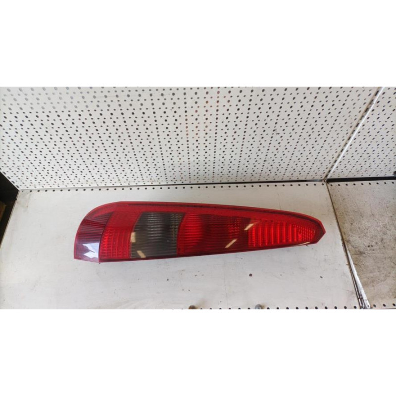 Feu arriere principal gauche (feux) - FORD - FIESTA 5 PHASE 1