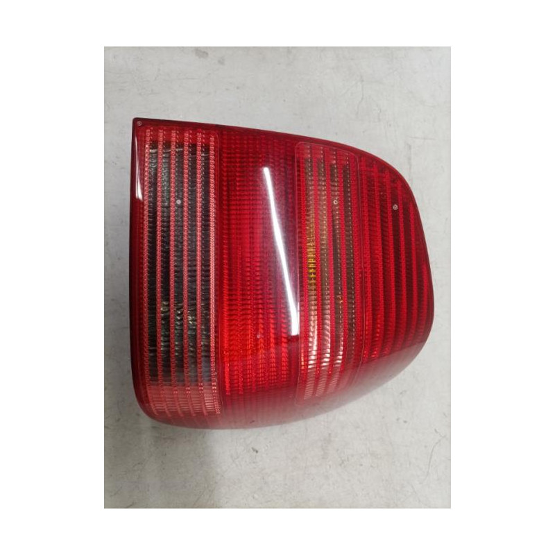 Feu arriere principal droit (feux) - VOLKSWAGEN - POLO 3 PHASE 2